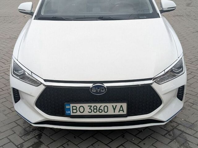 Белый БИД e2, объемом двигателя 0 л и пробегом 90 тыс. км за 13700 $, фото 1 на Automoto.ua