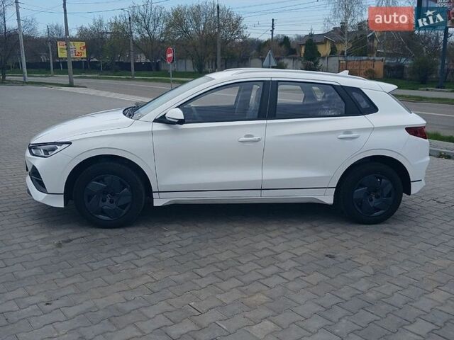 Белый БИД e2, объемом двигателя 0 л и пробегом 1 тыс. км за 18000 $, фото 1 на Automoto.ua