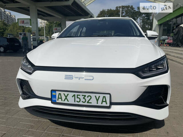 Белый БИД e2, объемом двигателя 0 л и пробегом 13 тыс. км за 17900 $, фото 1 на Automoto.ua