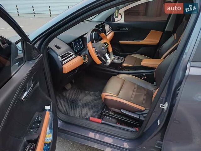Серый БИД e2, объемом двигателя 0 л и пробегом 138 тыс. км за 13500 $, фото 1 на Automoto.ua