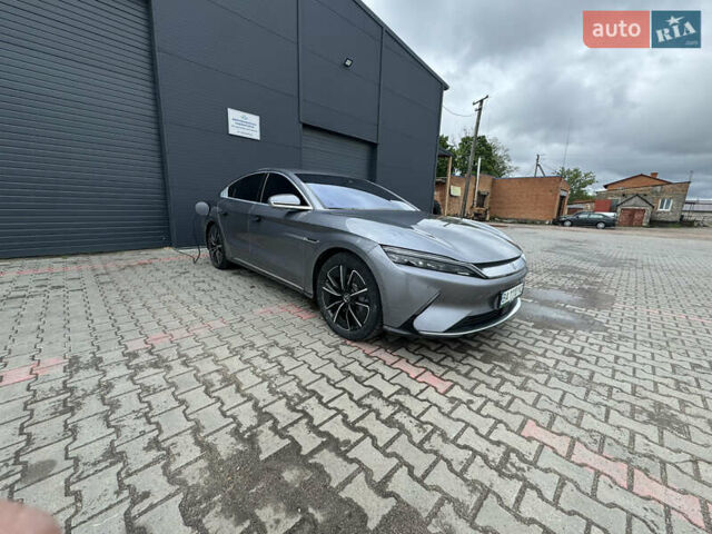 Серый БИД Han, объемом двигателя 0 л и пробегом 83 тыс. км за 21000 $, фото 1 на Automoto.ua