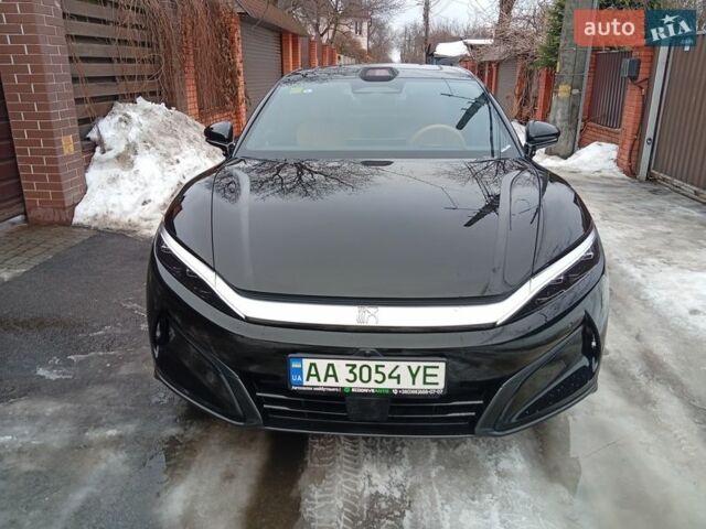 Черный БИД Han L, объемом двигателя 0 л и пробегом 2 тыс. км за 38000 $, фото 1 на Automoto.ua