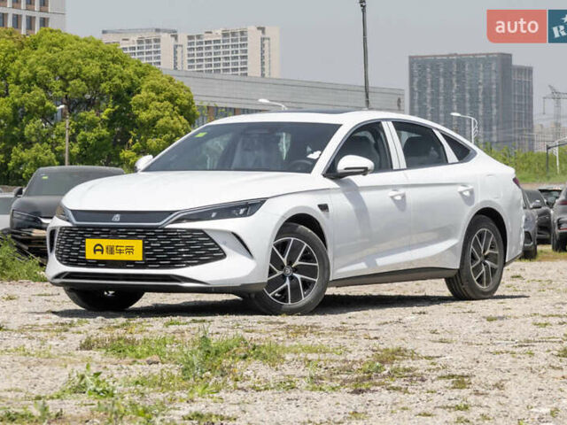 Білий БІД Qin L, об'ємом двигуна 1.5 л та пробігом 1 тис. км за 22600 $, фото 1 на Automoto.ua