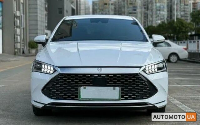 Белый БИД Qin Plus, объемом двигателя 0 л и пробегом 1 тыс. км за 23700 $, фото 1 на Automoto.ua