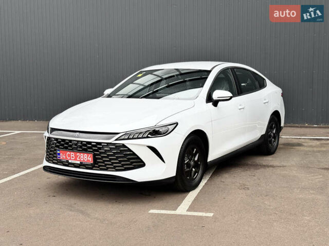 Белый БИД Qin Plus, объемом двигателя 0 л и пробегом 1 тыс. км за 18500 $, фото 1 на Automoto.ua