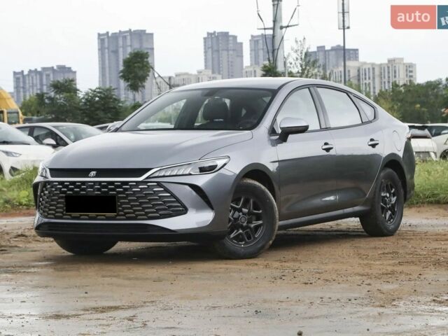 Сірий БІД Qin Plus, об'ємом двигуна 1.5 л та пробігом 3 тис. км за 17900 $, фото 1 на Automoto.ua