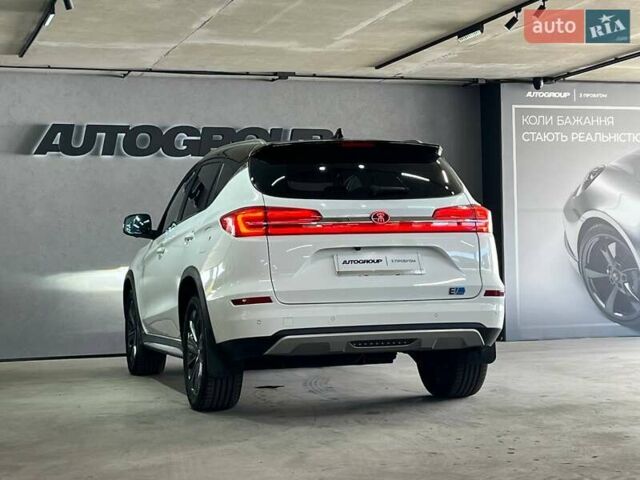 Белый БИД Song EV500, объемом двигателя 0 л и пробегом 38 тыс. км за 16900 $, фото 1 на Automoto.ua