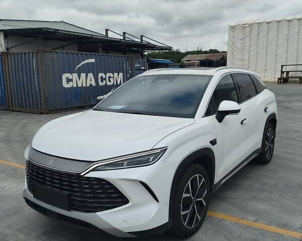 Білий БІД Song L, об'ємом двигуна 1.5 л та пробігом 3 тис. км за 28500 $, фото 1 на Automoto.ua