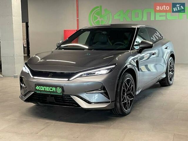 Серый БИД Song L, объемом двигателя 0 л и пробегом 1 тыс. км за 33990 $, фото 1 на Automoto.ua