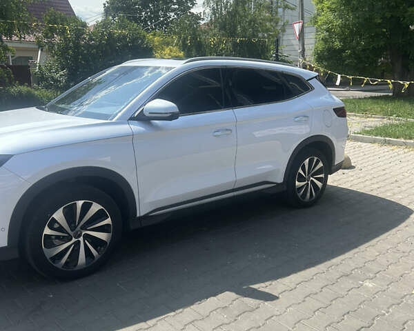 Білий БІД Song Plus, об'ємом двигуна 0 л та пробігом 31 тис. км за 23700 $, фото 1 на Automoto.ua