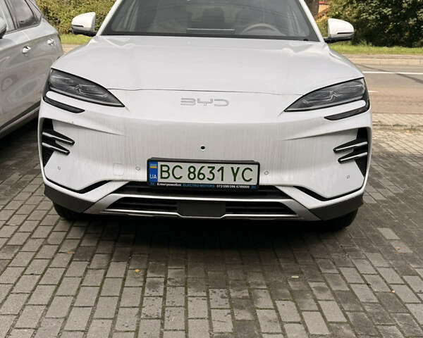 Белый БИД Song Plus, объемом двигателя 0 л и пробегом 1 тыс. км за 29000 $, фото 1 на Automoto.ua