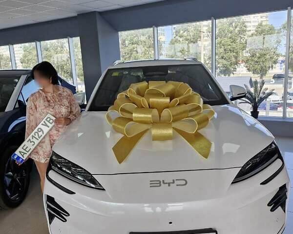 БИД Song Plus 2025 в Днепре (Днепропетровске) на Automoto.ua Белый БИД Song Plus, объемом двигателя 0 л и пробегом 2 тыс. км за 27000 $, фото 1 на Automoto.ua