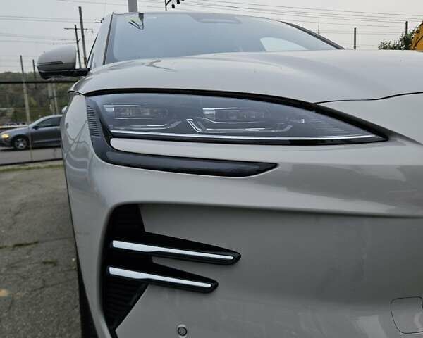 Бежевый БИД Song Plus, объемом двигателя 0 л и пробегом 1 тыс. км за 28900 $, фото 1 на Automoto.ua