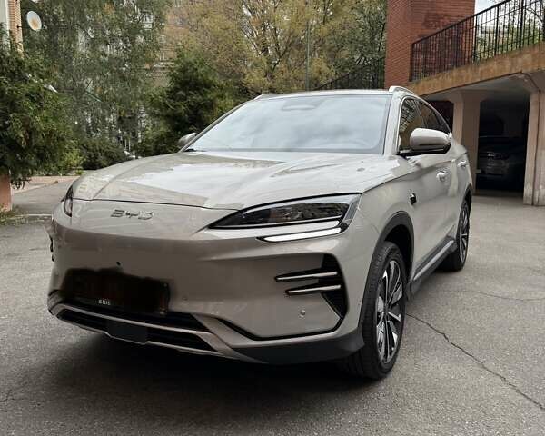 Бежевый БИД Song Plus, объемом двигателя 0 л и пробегом 1 тыс. км за 28000 $, фото 1 на Automoto.ua