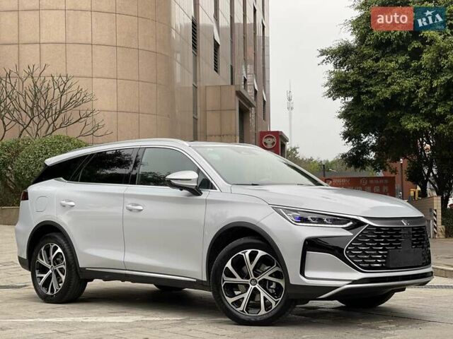 Белый БИД Tang, объемом двигателя 1.5 л и пробегом 1 тыс. км за 35500 $, фото 1 на Automoto.ua