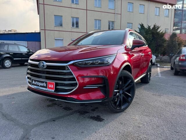 Красный БИД Tang, объемом двигателя 2 л и пробегом 7 тыс. км за 38990 $, фото 1 на Automoto.ua