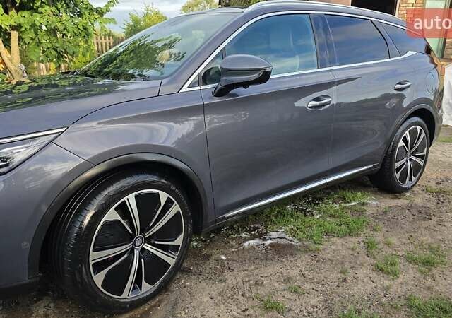 Серый БИД Tang, объемом двигателя 0 л и пробегом 19 тыс. км за 35000 $, фото 1 на Automoto.ua