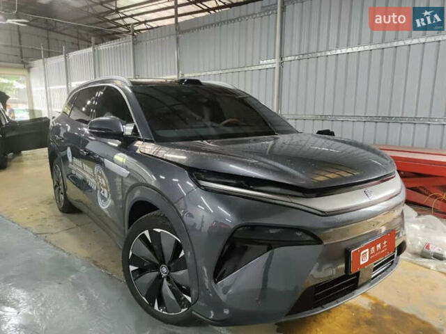 Серый БИД Tang L, объемом двигателя 0 л и пробегом 1 тыс. км за 40000 $, фото 1 на Automoto.ua