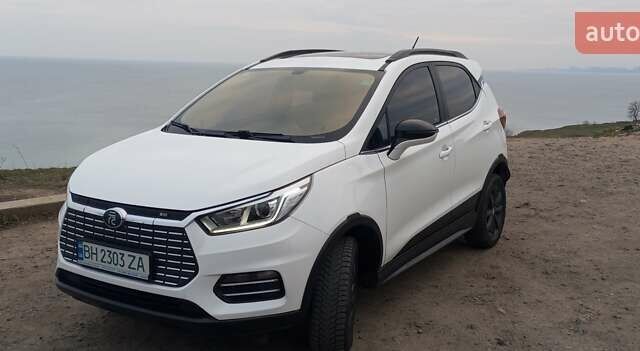 Белый БИД Yuan, объемом двигателя 0 л и пробегом 87 тыс. км за 12200 $, фото 1 на Automoto.ua