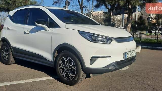 Білий БІД Yuan, об'ємом двигуна 0 л та пробігом 47 тис. км за 17700 $, фото 1 на Automoto.ua