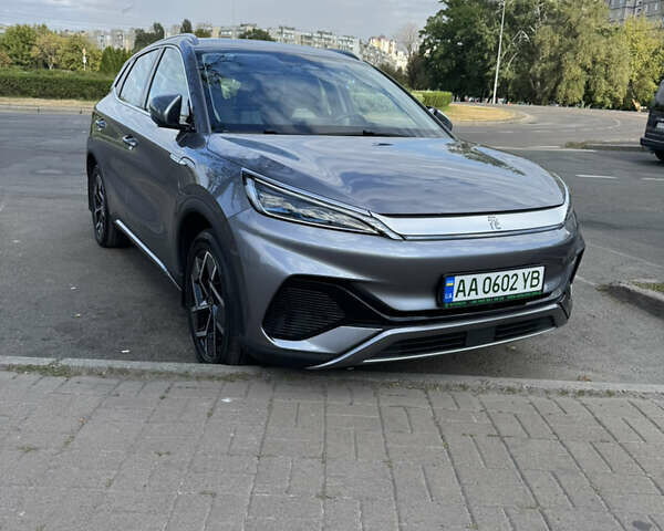 Серый БИД Yuan, объемом двигателя 0 л и пробегом 23 тыс. км за 22000 $, фото 1 на Automoto.ua