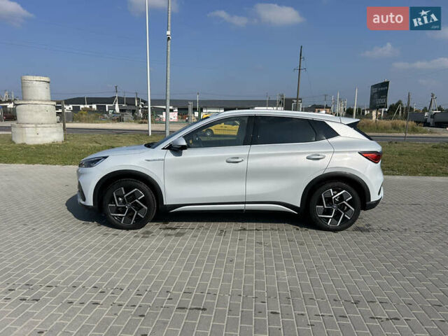 Белый БИД Yuan Plus, объемом двигателя 0 л и пробегом 23 тыс. км за 20500 $, фото 1 на Automoto.ua