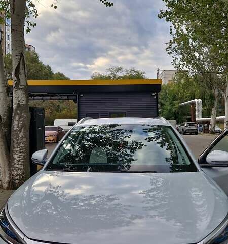 Белый БИД Yuan Plus, объемом двигателя 0 л и пробегом 52 тыс. км за 19000 $, фото 1 на Automoto.ua