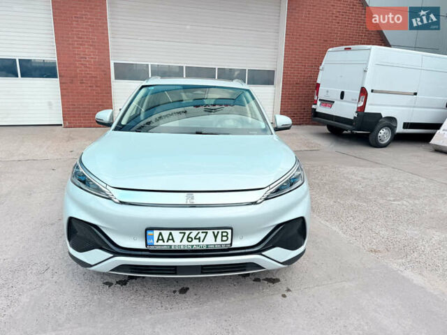 Белый БИД Yuan Plus, объемом двигателя 0 л и пробегом 2 тыс. км за 22000 $, фото 1 на Automoto.ua