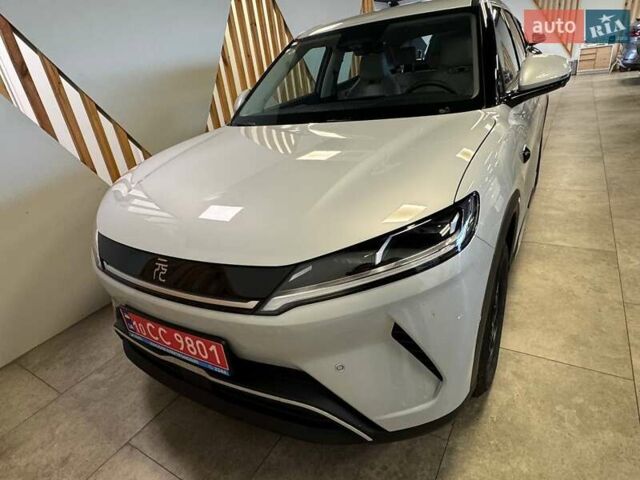 БИД Yuan Up, объемом двигателя 0 л и пробегом 1 тыс. км за 17700 $, фото 1 на Automoto.ua