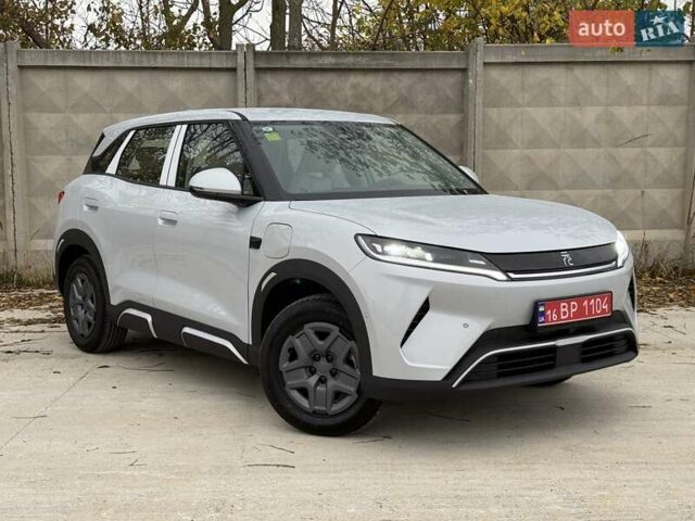 Серый БИД Yuan Up, объемом двигателя 0 л и пробегом 1 тыс. км за 18300 $, фото 1 на Automoto.ua