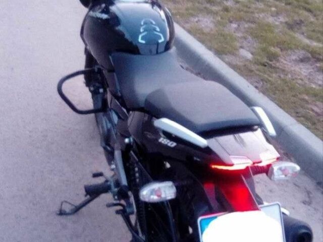 Баджадж Пульсар, объемом двигателя 0.18 л и пробегом 0 тыс. км за 1270 $, фото 1 на Automoto.ua