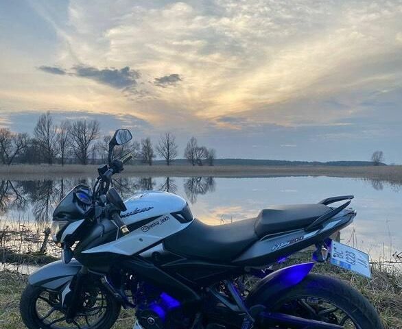 Баджадж Пульсар, объемом двигателя 0.2 л и пробегом 0 тыс. км за 1800 $, фото 1 на Automoto.ua