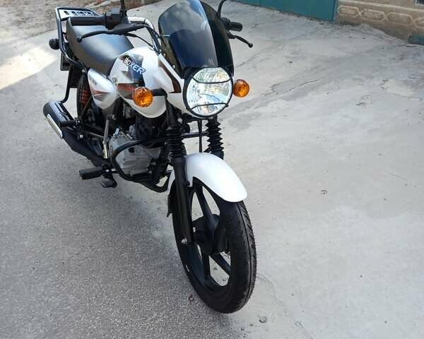 Белый Баджадж Boxer 150, объемом двигателя 0 л и пробегом 1 тыс. км за 1300 $, фото 1 на Automoto.ua