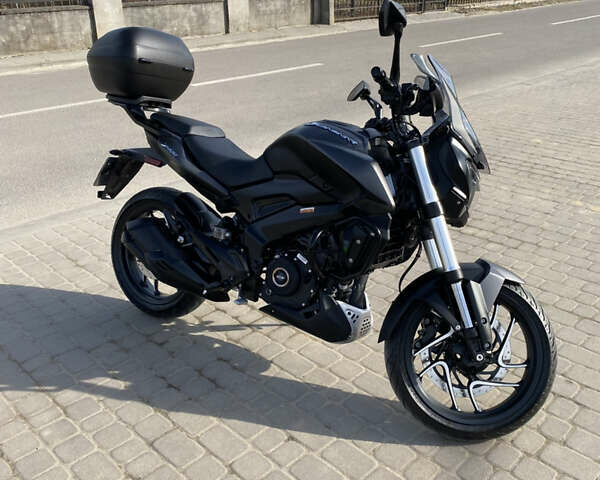 Черный Баджадж Dominar D400, объемом двигателя 0.4 л и пробегом 3 тыс. км за 2999 $, фото 1 на Automoto.ua