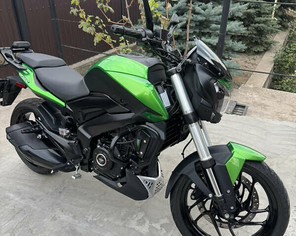 Баджадж Dominar D400 2023 в Запорожье на Automoto.ua Баджадж Dominar D400, объемом двигателя 0.4 л и пробегом 2 тыс. км за 4000 $, фото 1 на Automoto.ua