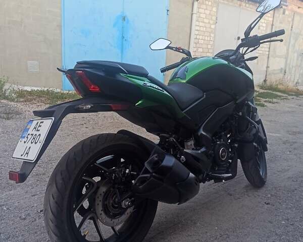 Зелений Баджадж Dominar D400, об'ємом двигуна 0.4 л та пробігом 18 тис. км за 4000 $, фото 1 на Automoto.ua