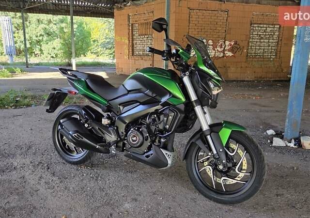 Зеленый Баджадж Dominar D400, объемом двигателя 0.37 л и пробегом 6 тыс. км за 4000 $, фото 1 на Automoto.ua