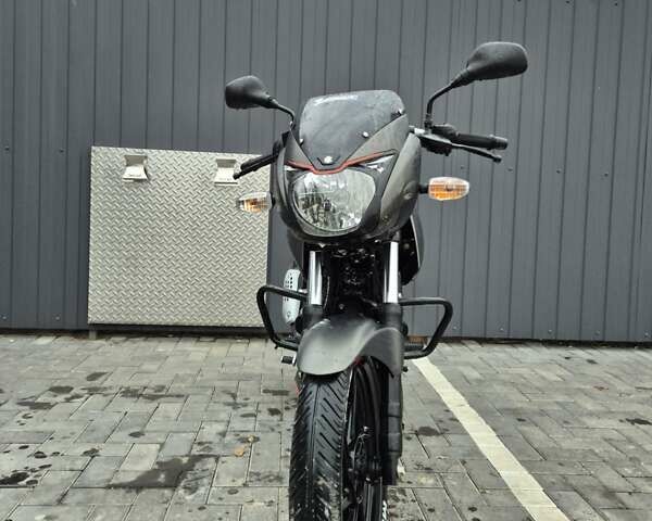 Серый Баджадж Pulsar 180, объемом двигателя 0 л и пробегом 4 тыс. км за 1650 $, фото 1 на Automoto.ua