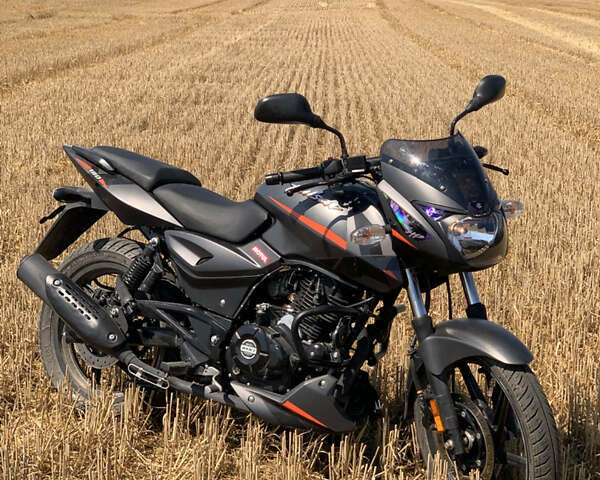 Сірий Баджадж Pulsar 180, об'ємом двигуна 0.18 л та пробігом 2 тис. км за 1800 $, фото 1 на Automoto.ua