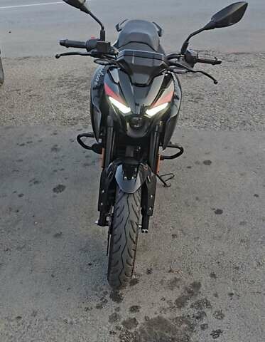 Черный Баджадж Pulsar N250, объемом двигателя 0.25 л и пробегом 6 тыс. км за 3400 $, фото 1 на Automoto.ua
