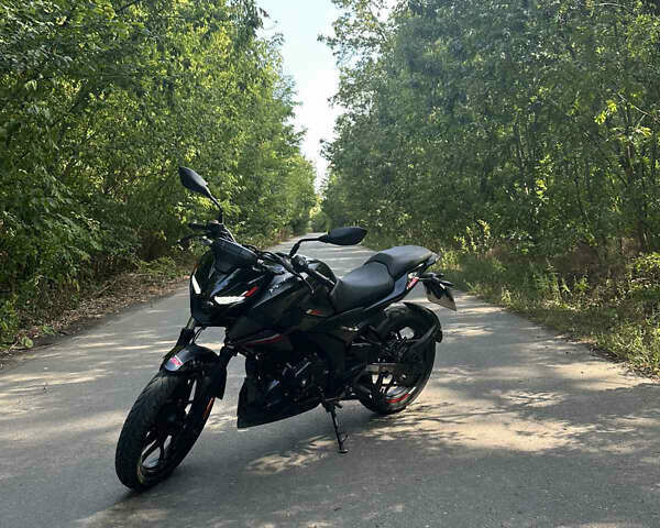Чорний Баджадж Pulsar N250, об'ємом двигуна 0.25 л та пробігом 1 тис. км за 2906 $, фото 1 на Automoto.ua