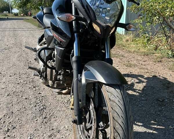 Черный Баджадж Pulsar NS200, объемом двигателя 0.2 л и пробегом 32 тыс. км за 1500 $, фото 1 на Automoto.ua