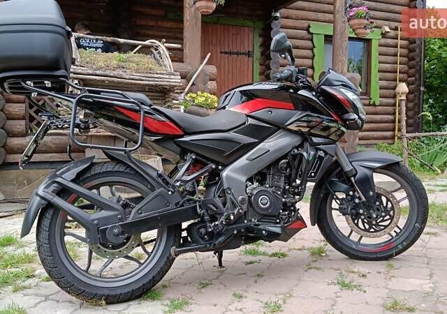 Чорний Баджадж Pulsar NS200, об'ємом двигуна 0.2 л та пробігом 1 тис. км за 2850 $, фото 1 на Automoto.ua