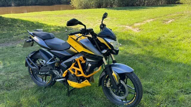 Баджадж Pulsar NS200, объемом двигателя 0.2 л и пробегом 0 тыс. км за 1950 $, фото 1 на Automoto.ua