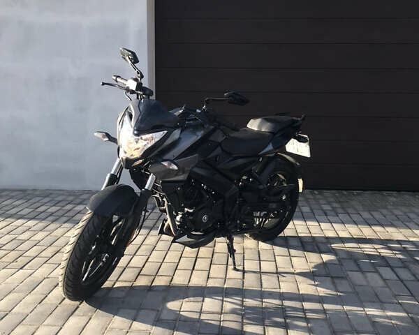 Баджадж Pulsar NS200, объемом двигателя 0.2 л и пробегом 650 тыс. км за 2200 $, фото 1 на Automoto.ua