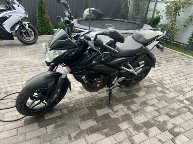 Баджадж Pulsar NS200, объемом двигателя 0.2 л и пробегом 0 тыс. км за 1600 $, фото 1 на Automoto.ua