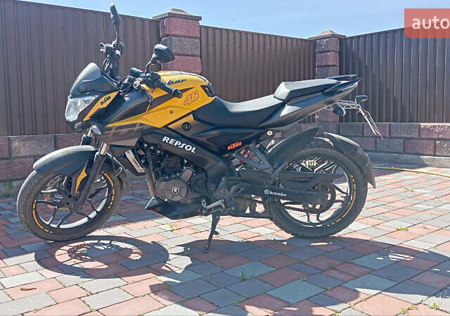 Жовтий Баджадж Pulsar NS200, об'ємом двигуна 0.2 л та пробігом 12 тис. км за 2000 $, фото 1 на Automoto.ua