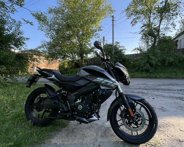 Сірий Баджадж Pulsar NS200, об'ємом двигуна 0.2 л та пробігом 3 тис. км за 2400 $, фото 1 на Automoto.ua
