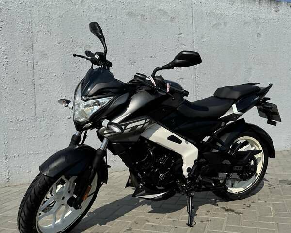 Серый Баджадж Pulsar NS200, объемом двигателя 0.2 л и пробегом 7 тыс. км за 2100 $, фото 1 на Automoto.ua