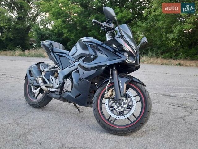 Чорний Баджадж Pulsar RS200, об'ємом двигуна 0 л та пробігом 30 тис. км за 2300 $, фото 1 на Automoto.ua
